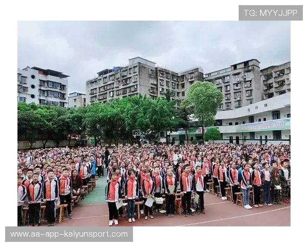 冠军球队球员参与校园讲座激励学生追梦，球队冠军感言一句话
