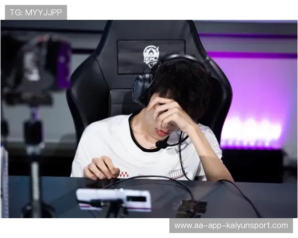 电竞选手生活纪录片展示真实赛后状态，电竞选手的真实生活