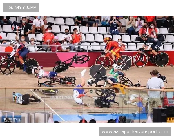 自行车赛摔车事件引关注，成都体育局积极应对，场地自行车摔跤视频